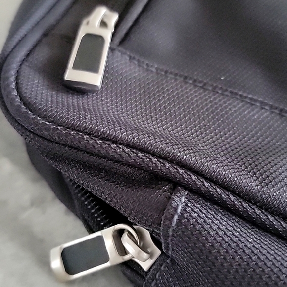 Eddie Bauer Men's Luggage Hanging Toiletry Bag Black BRAND NEW - Picture 5 of 11